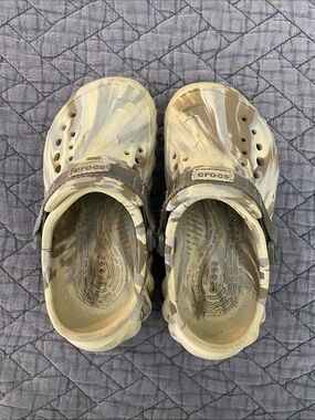 CROCS Kids' Bone Beige and Brown Camo Classic Clog